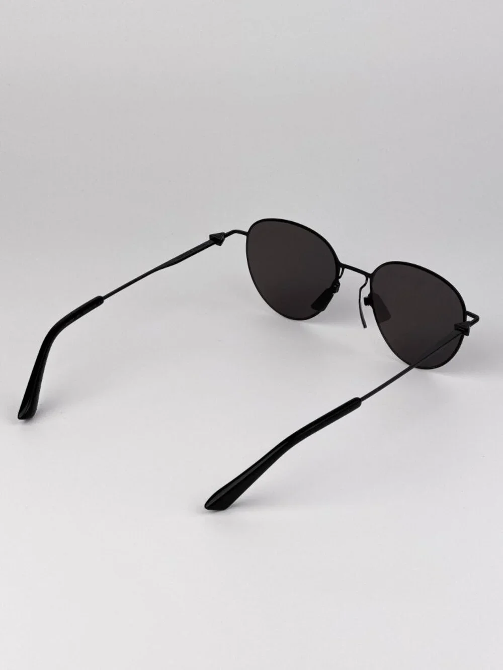 Bottega Veneta Unisex Sunglasses | Black Round Frame | Grey Lenses | BV1268S 001
